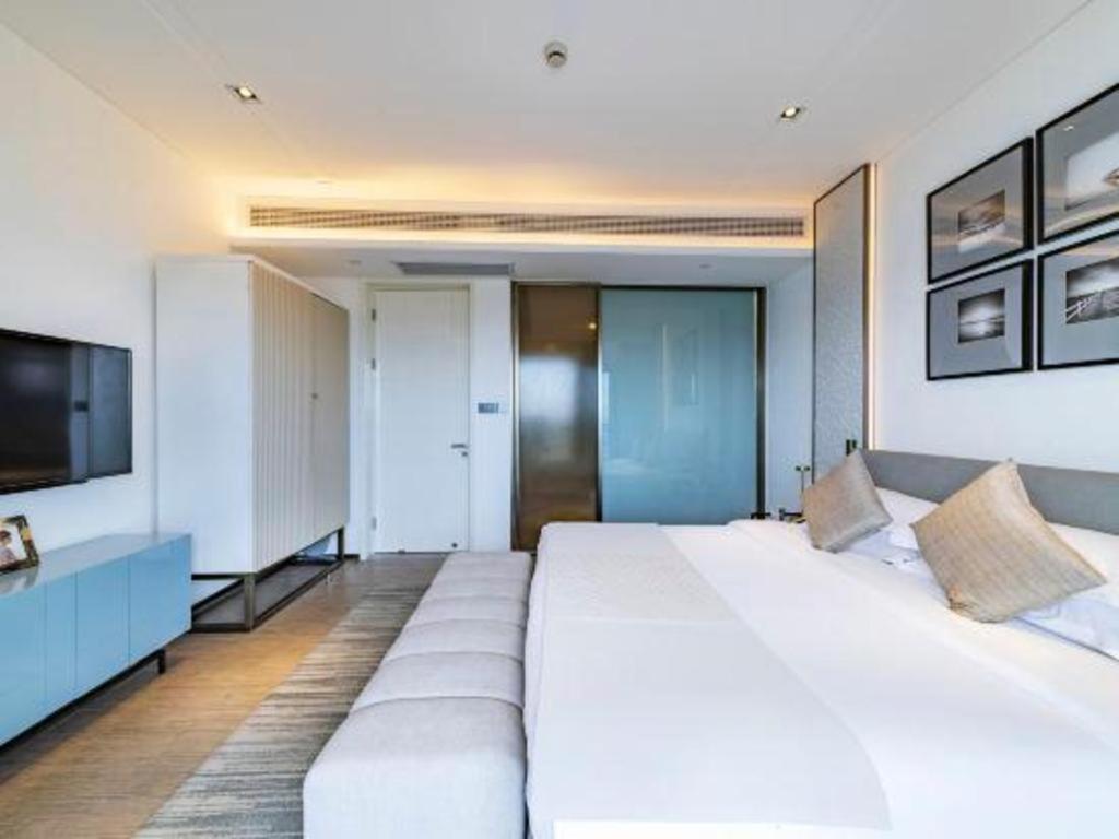 Rock Platinum Sea View Hotel Sanya Extérieur photo