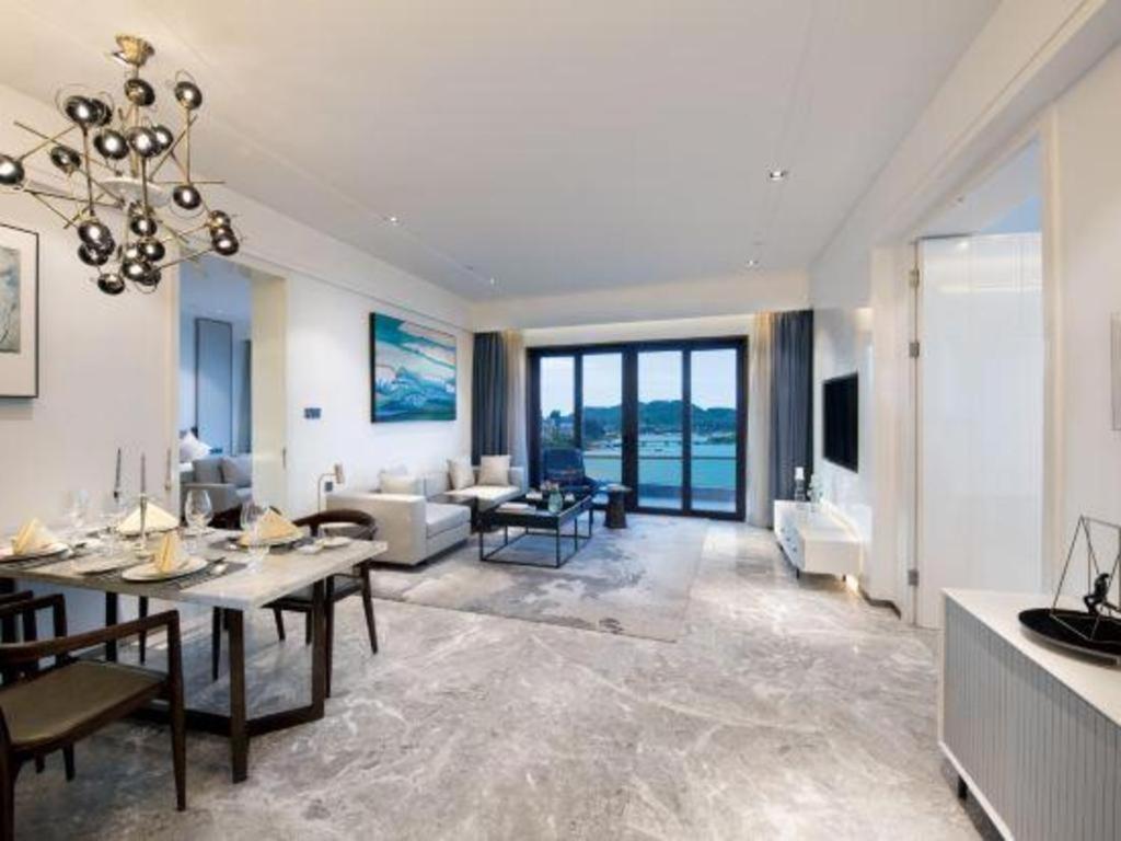 Rock Platinum Sea View Hotel Sanya Extérieur photo
