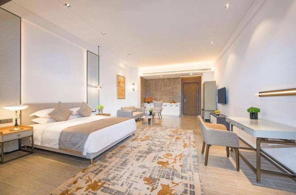 Rock Platinum Sea View Hotel Sanya Extérieur photo