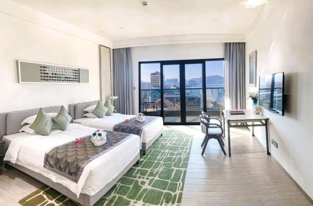 Rock Platinum Sea View Hotel Sanya Extérieur photo