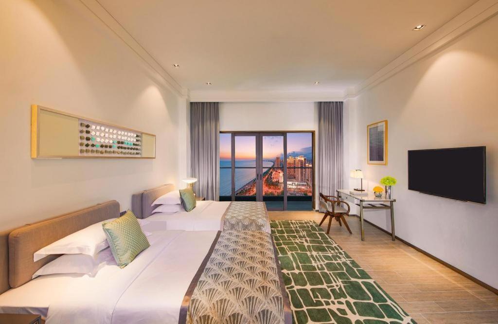 Rock Platinum Sea View Hotel Sanya Extérieur photo