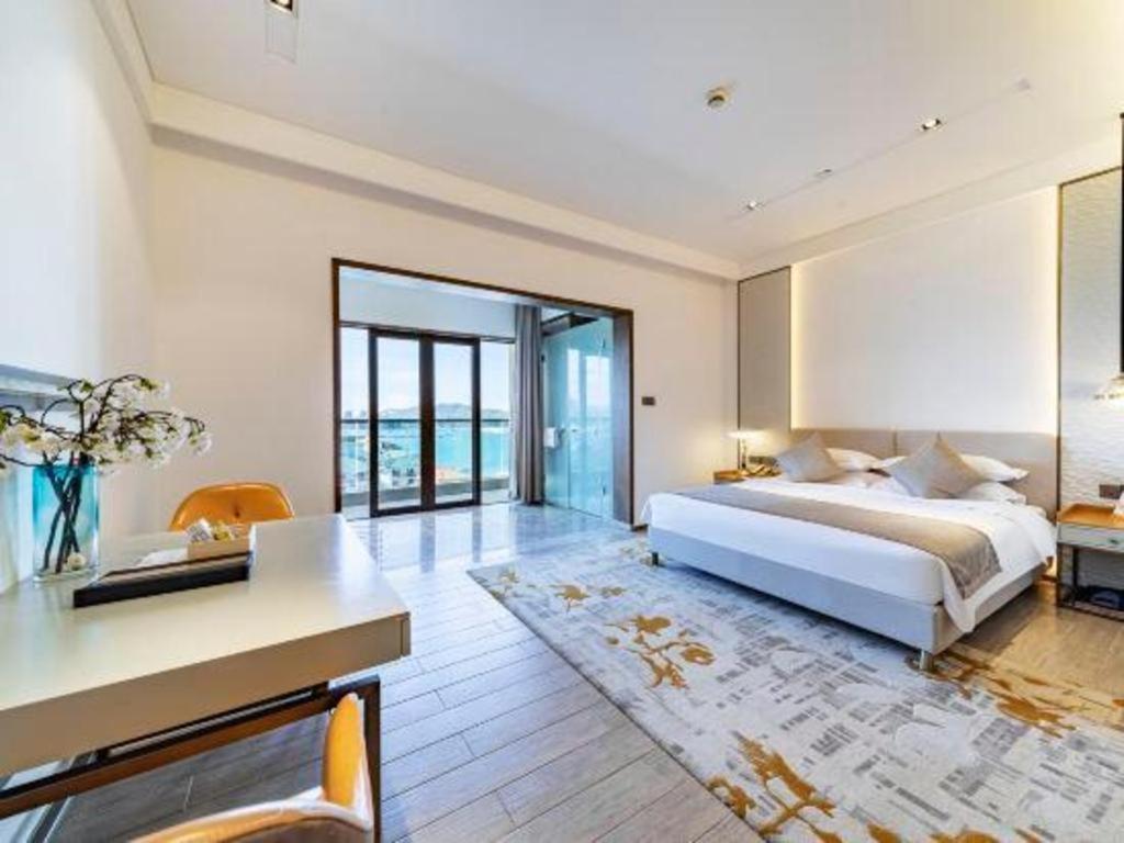 Rock Platinum Sea View Hotel Sanya Extérieur photo