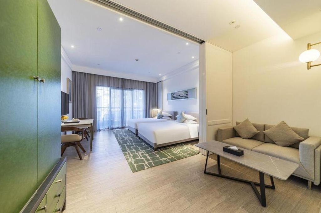 Rock Platinum Sea View Hotel Sanya Extérieur photo