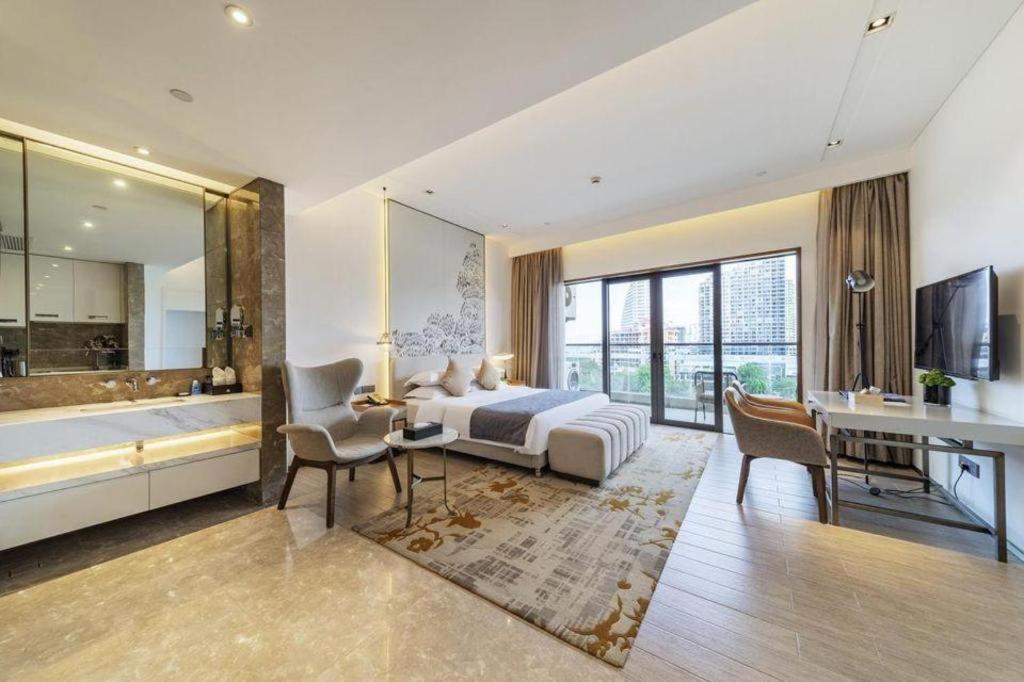 Rock Platinum Sea View Hotel Sanya Extérieur photo