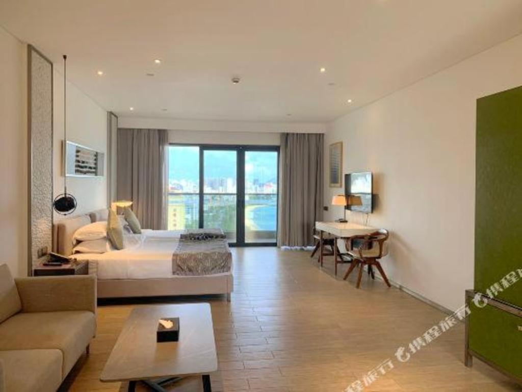 Rock Platinum Sea View Hotel Sanya Extérieur photo